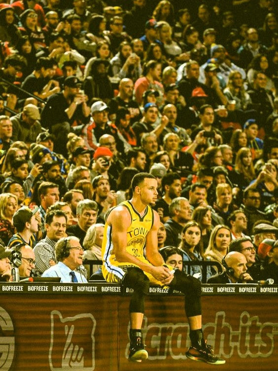 Curry 'All Eyes On Me'